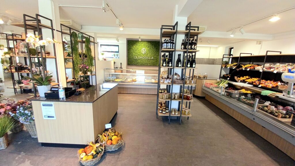 Arredamenti su misura per negozi a Padova